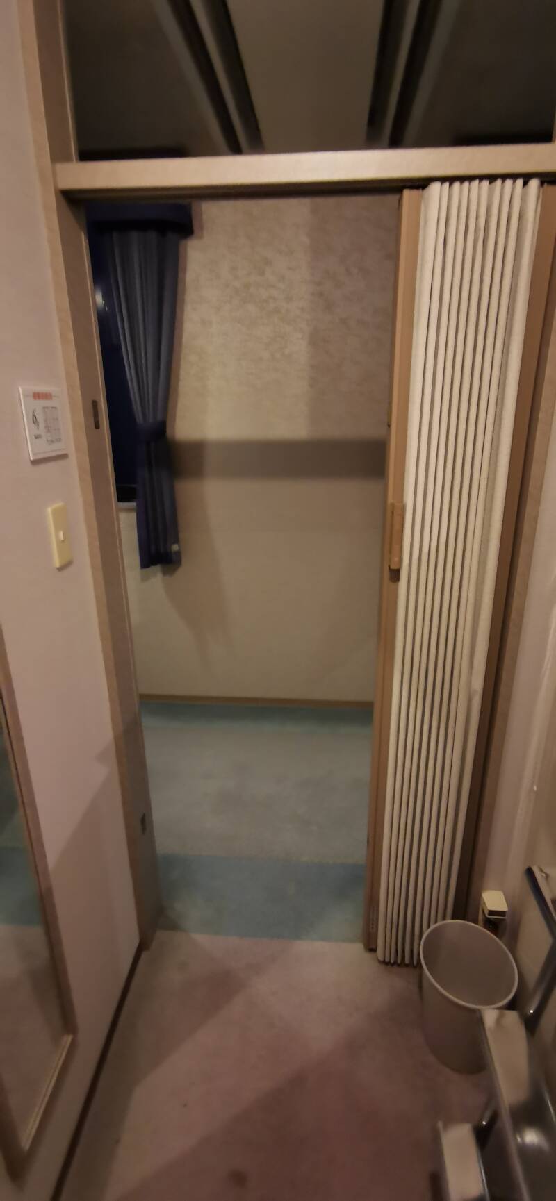 Übernachtung im Kapsel-Hotel Japan | www.japan-blog.com