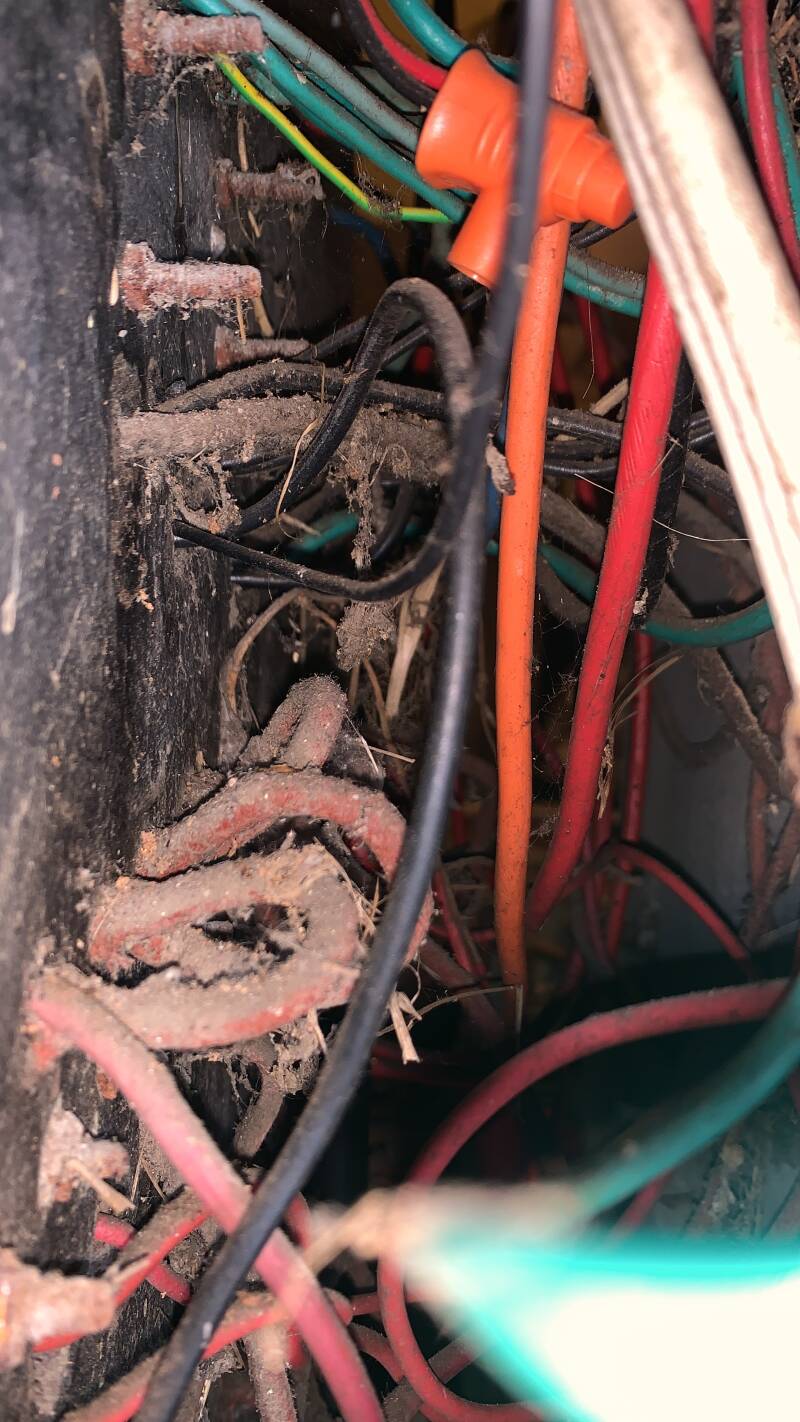 Old outdated wiring / VIR cables