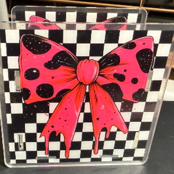 Bow Pen Holder