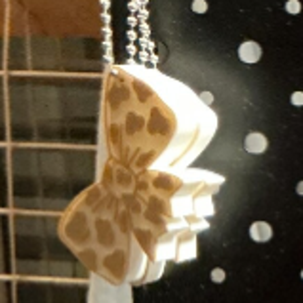 Tan & White Leopard Bow Can Tab Opener