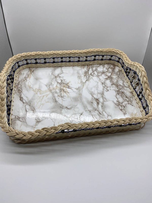 rechteckiges Tablett