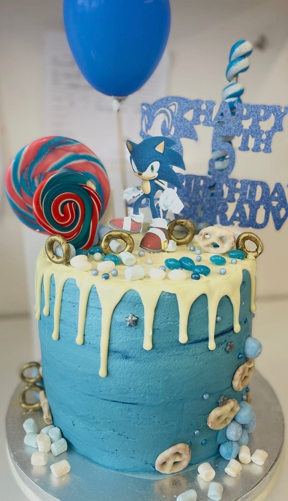 Sonic cake
