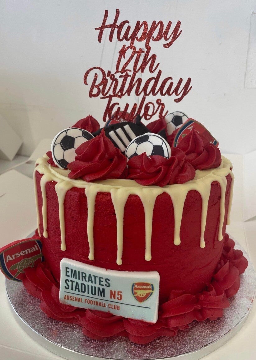 Arsenal drip cake