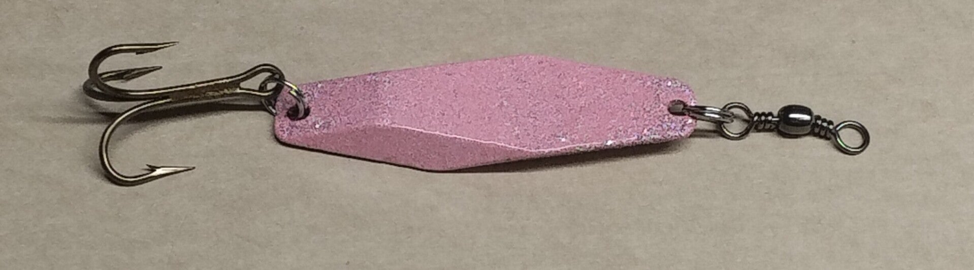 boat lure speckled pink 70gms