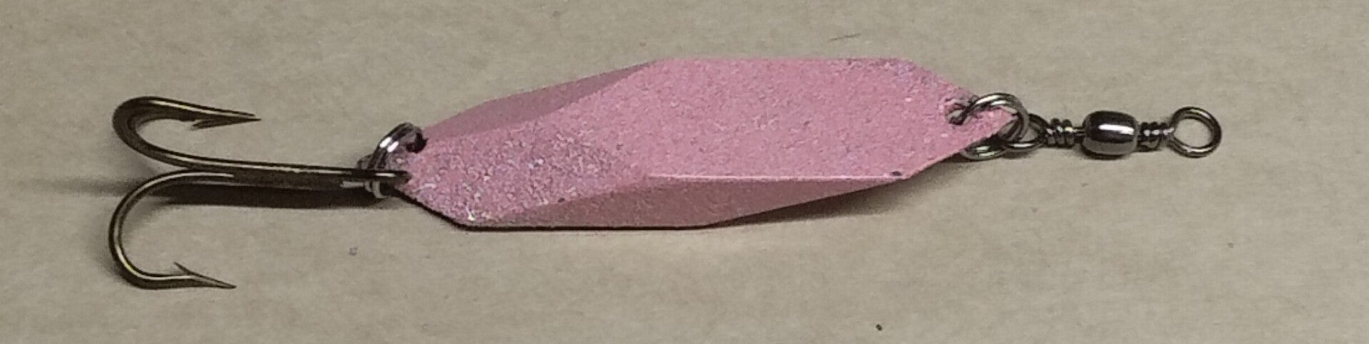 boat lure speckled pink 74gms