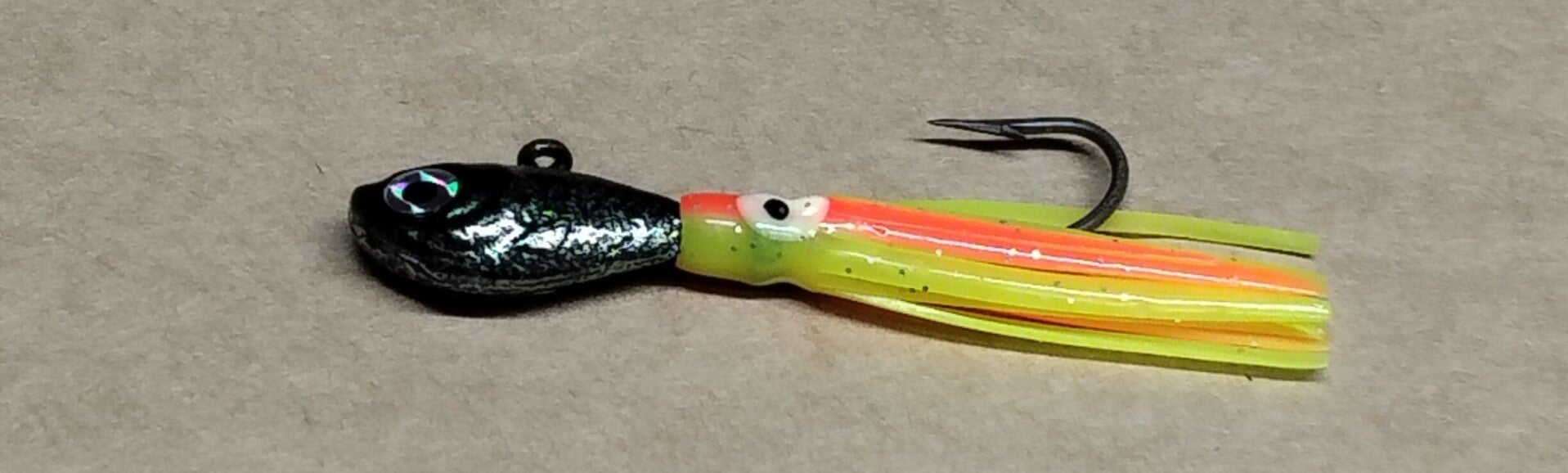 boat rig 18.5 gms with random squid skirt green