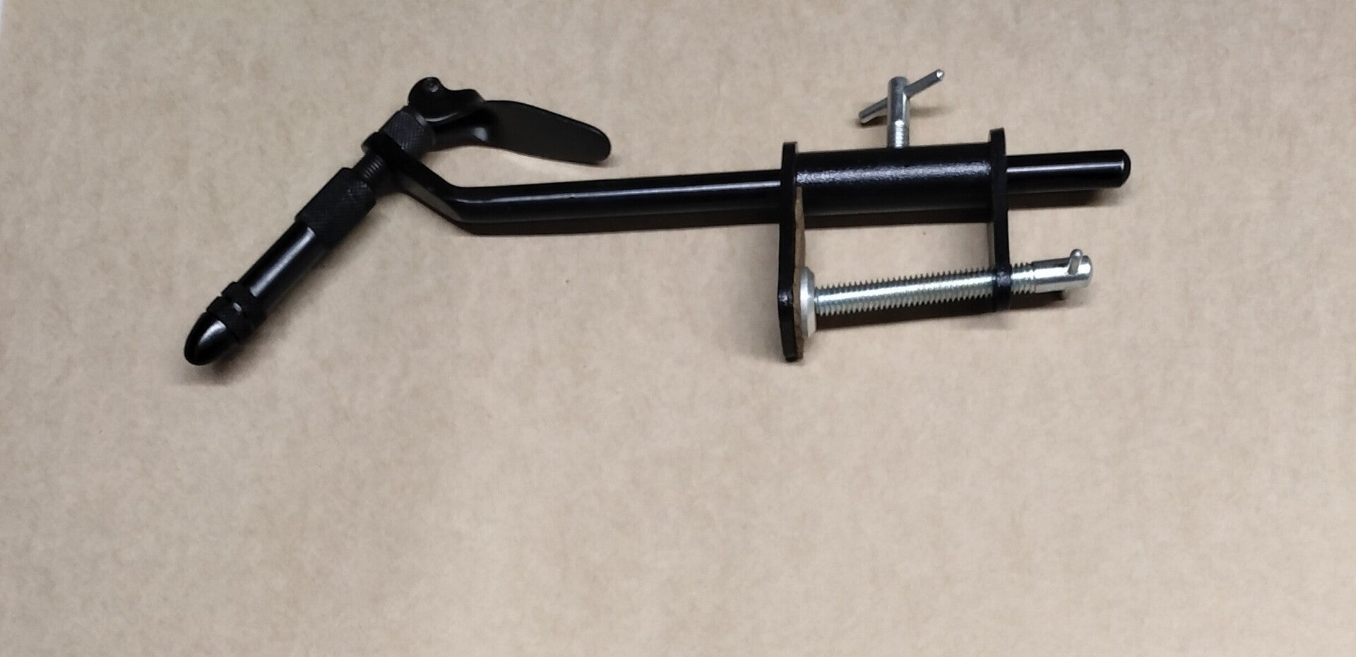 fly tying vice