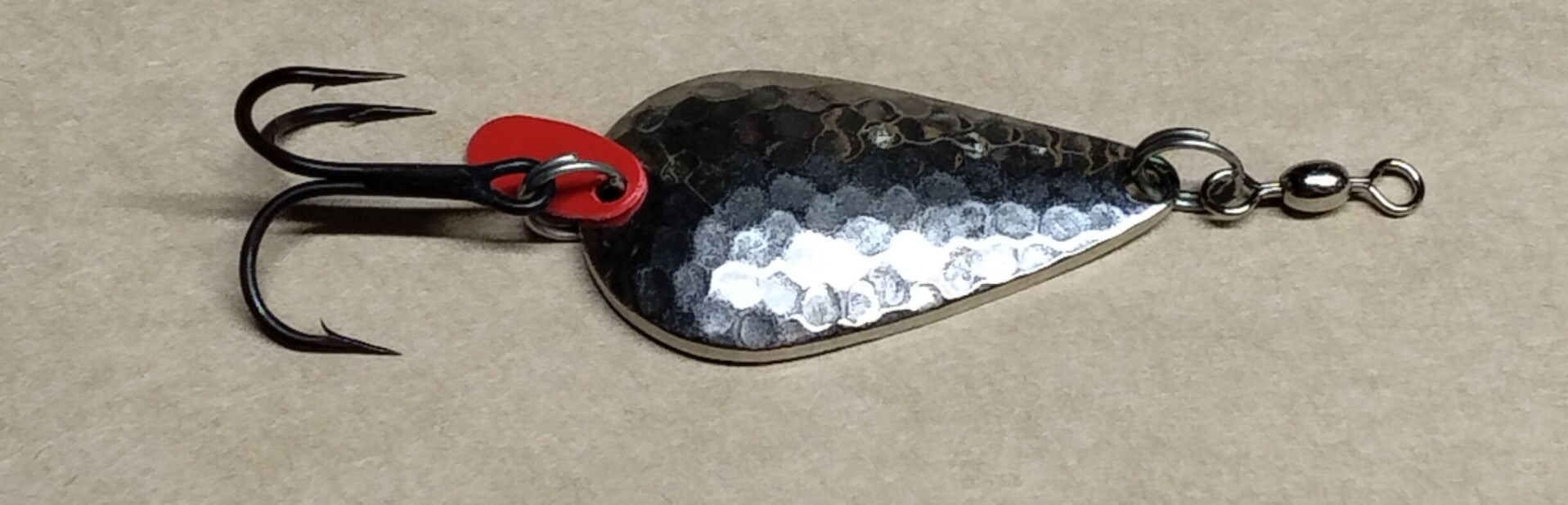 salmon hammered spoon silver 21gms