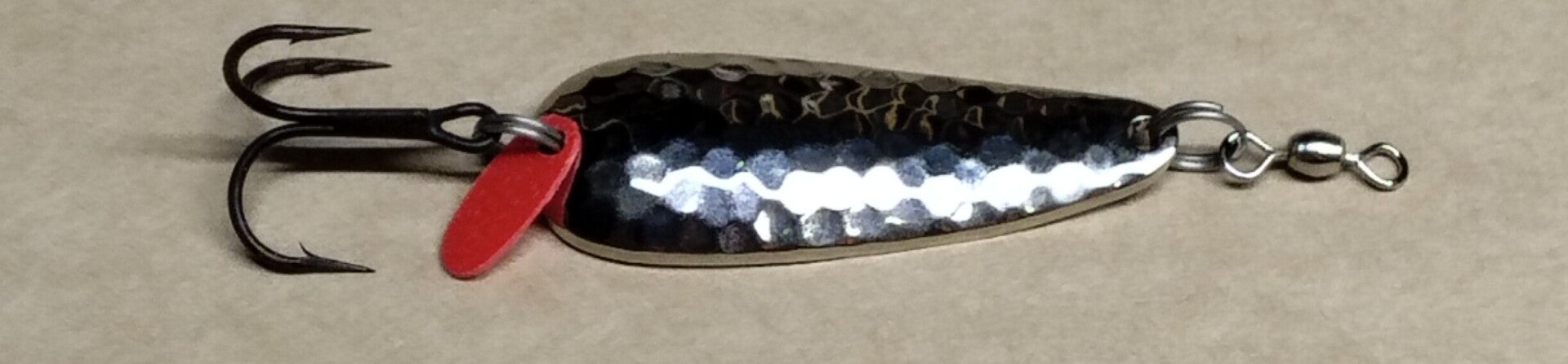 salmon hammered spoon silver 24gms