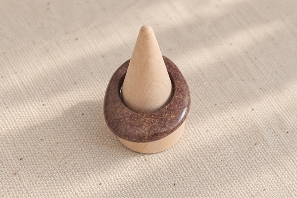 Anillo UMA • Granate