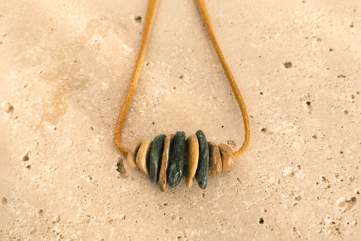 Collar TIERRA