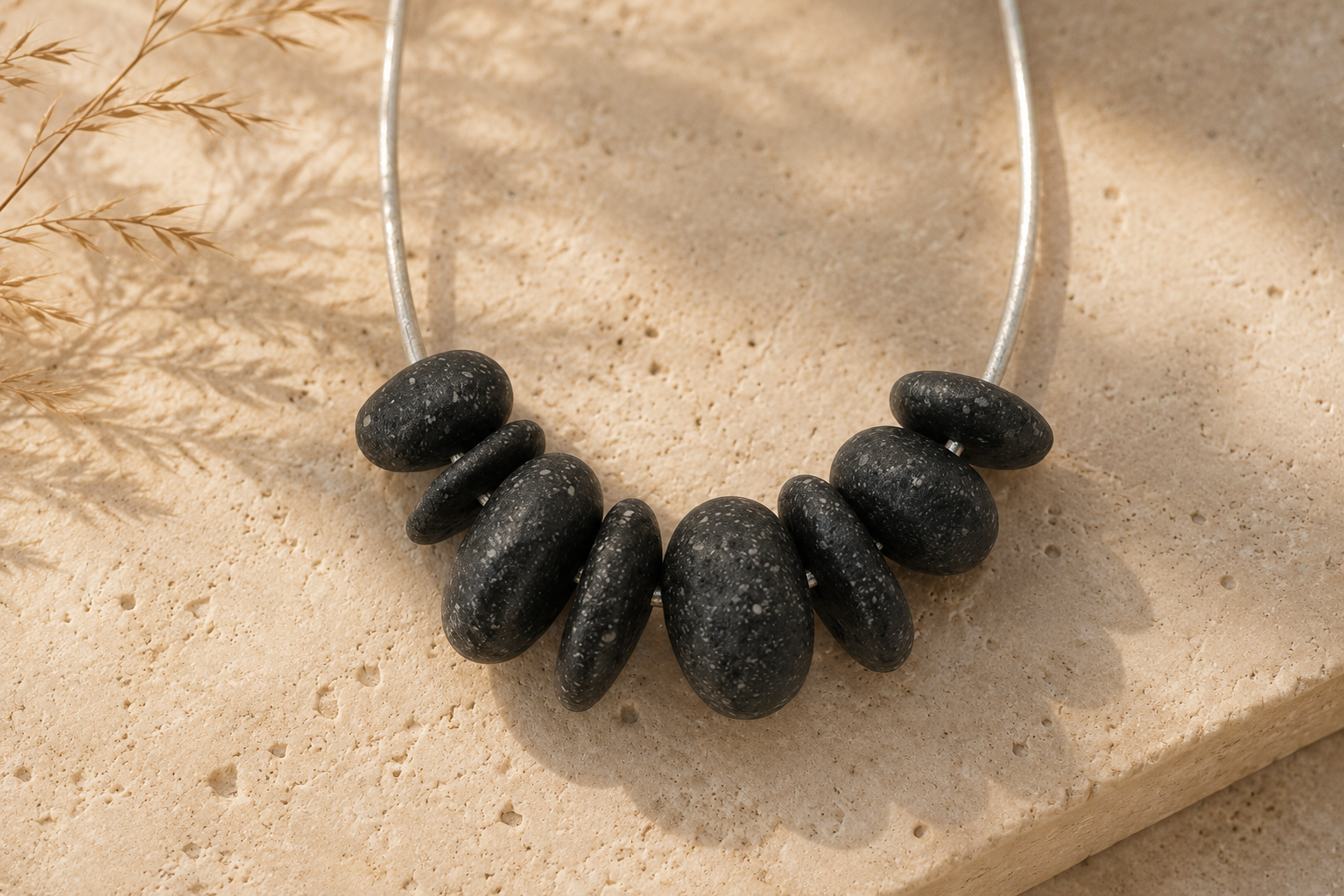 Collar NURA