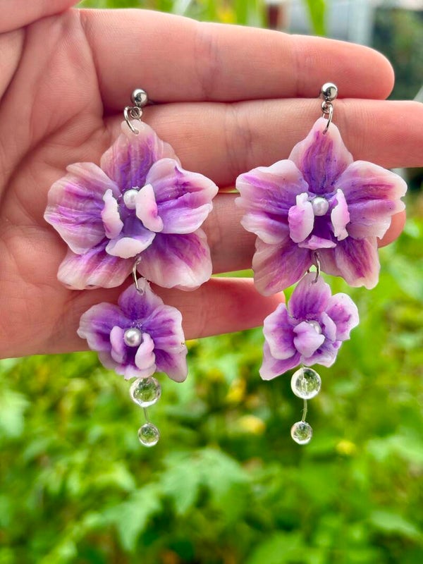 Boucle d'oreille orchidée
