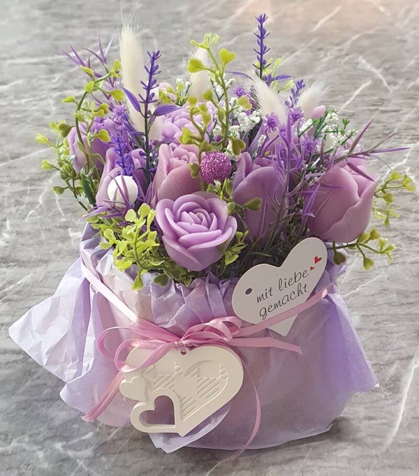 Wachs Blumenstrauß Flieder