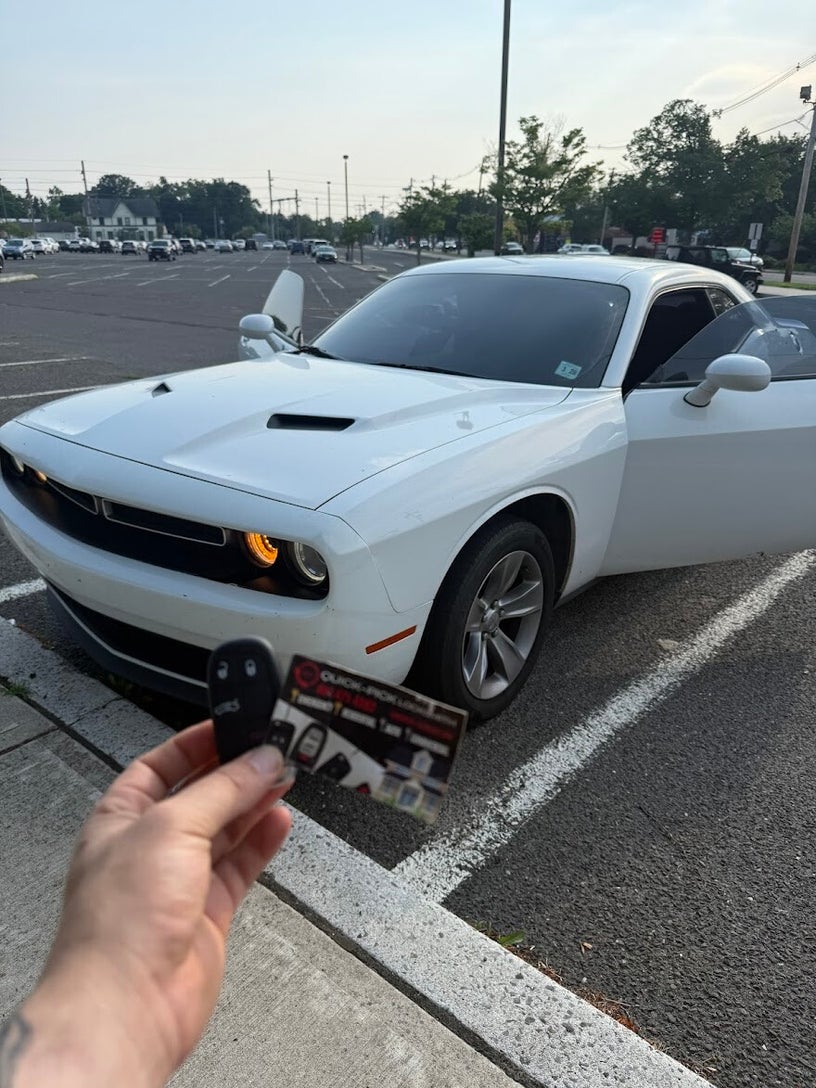 Car key programming on vehicle in Rhode Island