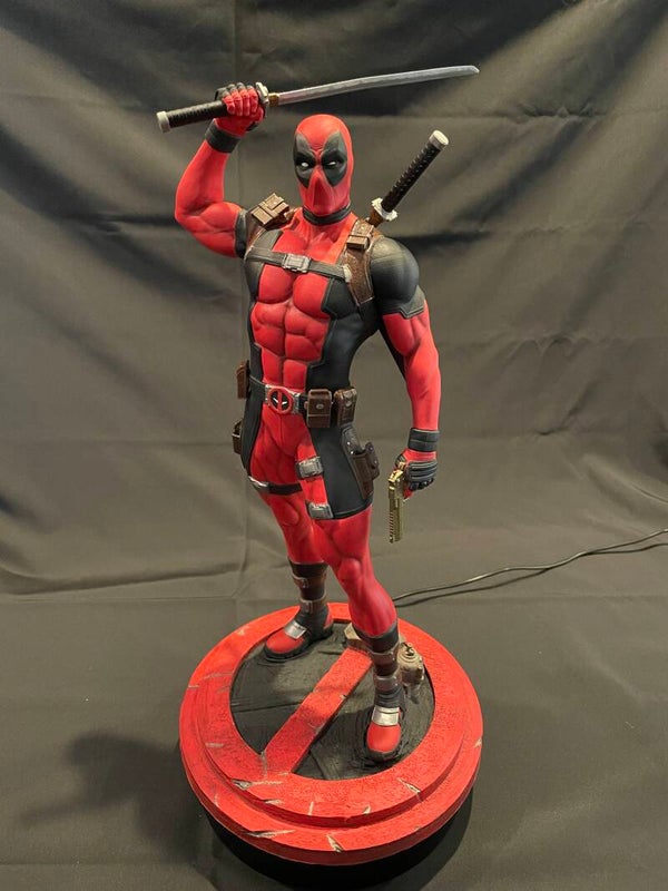 1/5 Deadpool Statue