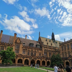 sydneyuniversitt4.jpg