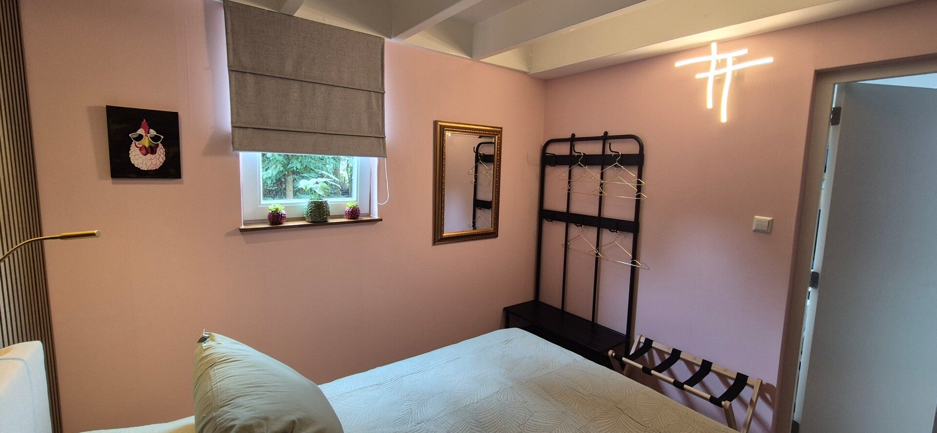Slaapkamer beneden 4.jpg