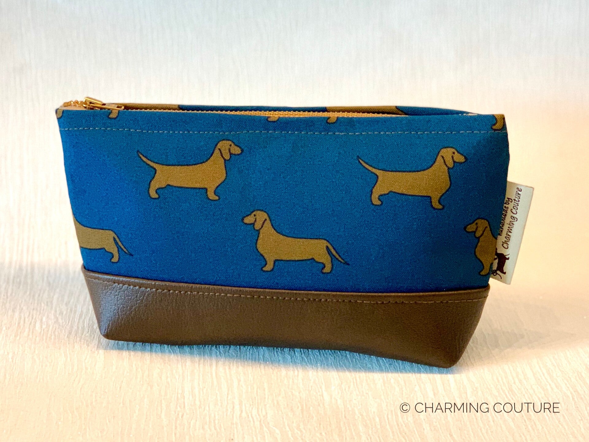 Toiletry Bag - Short haired dachshunds
