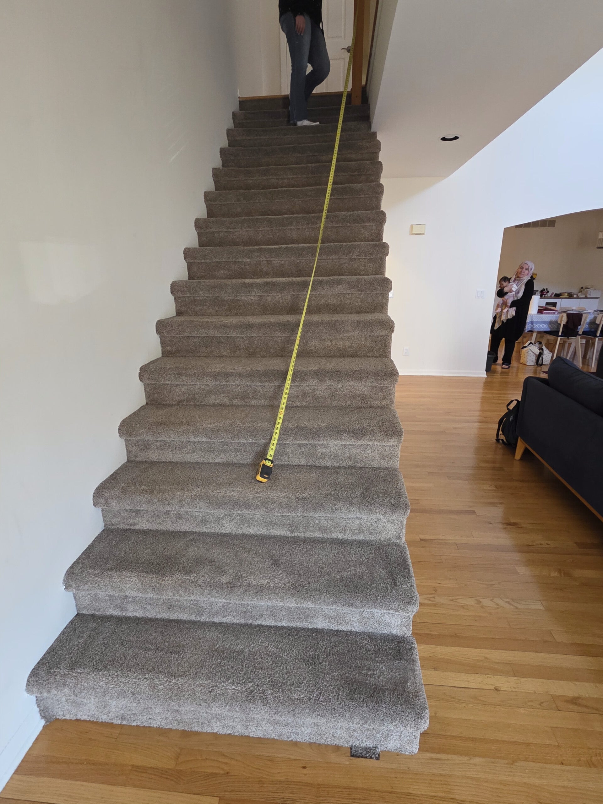 1000225751-standard.jpg
