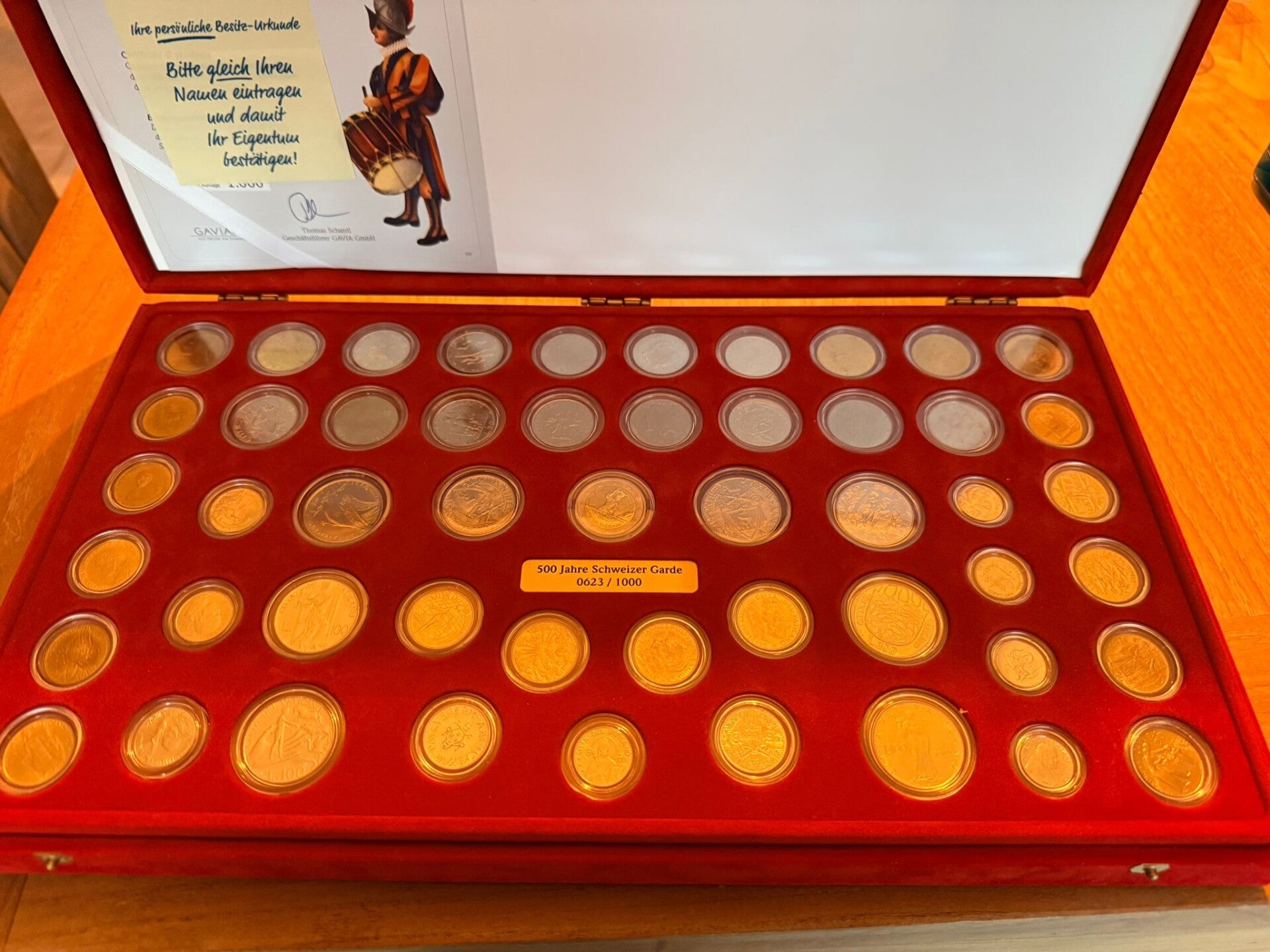 Muntset Vaticaan 2006 met 2 euro Vaticaan 2006 + 50 munten in nette doos UNC