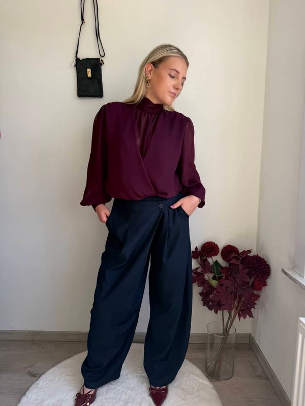 BURGUNDY MOLLIE BLOUSE