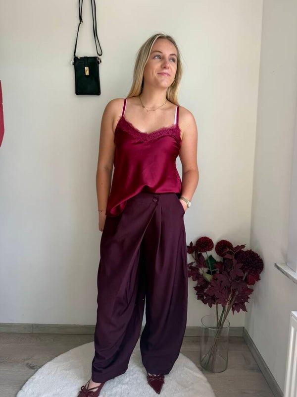 BURGUNDY PRECILLIA LACE DETAILLED TOP