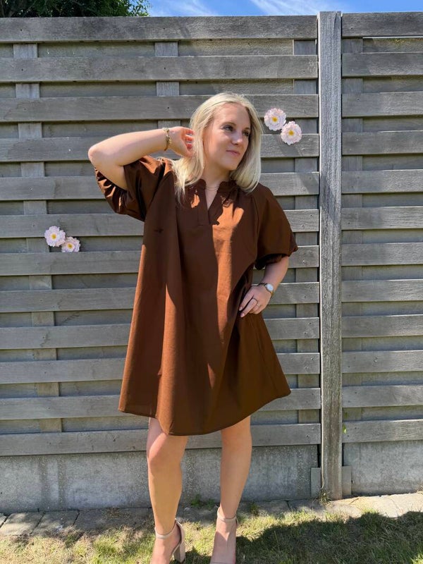 BROWN BESS BUTTERFLY DRESS