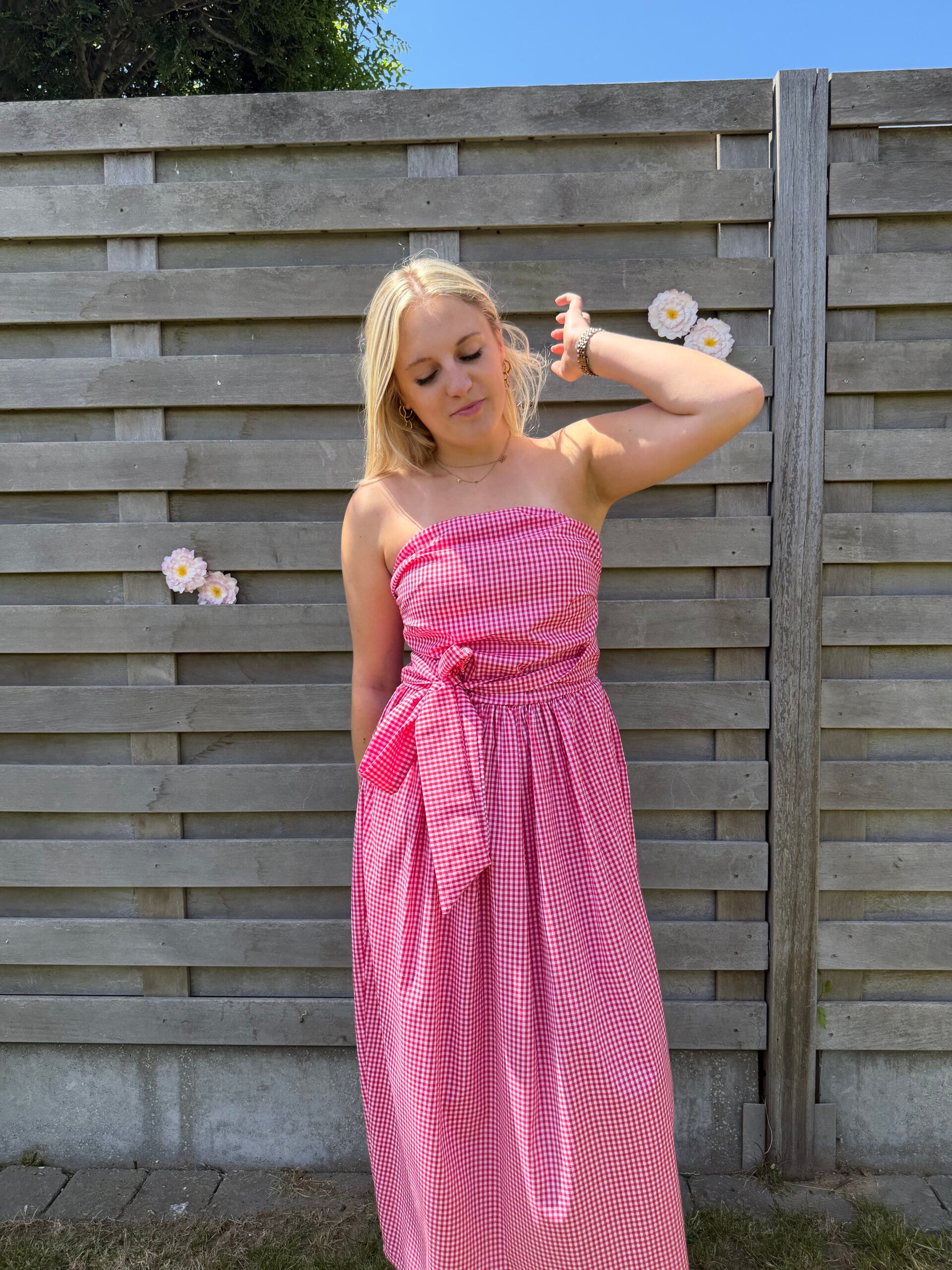 PINK CHARLIE DRESS WITH SPLIT AND BOW