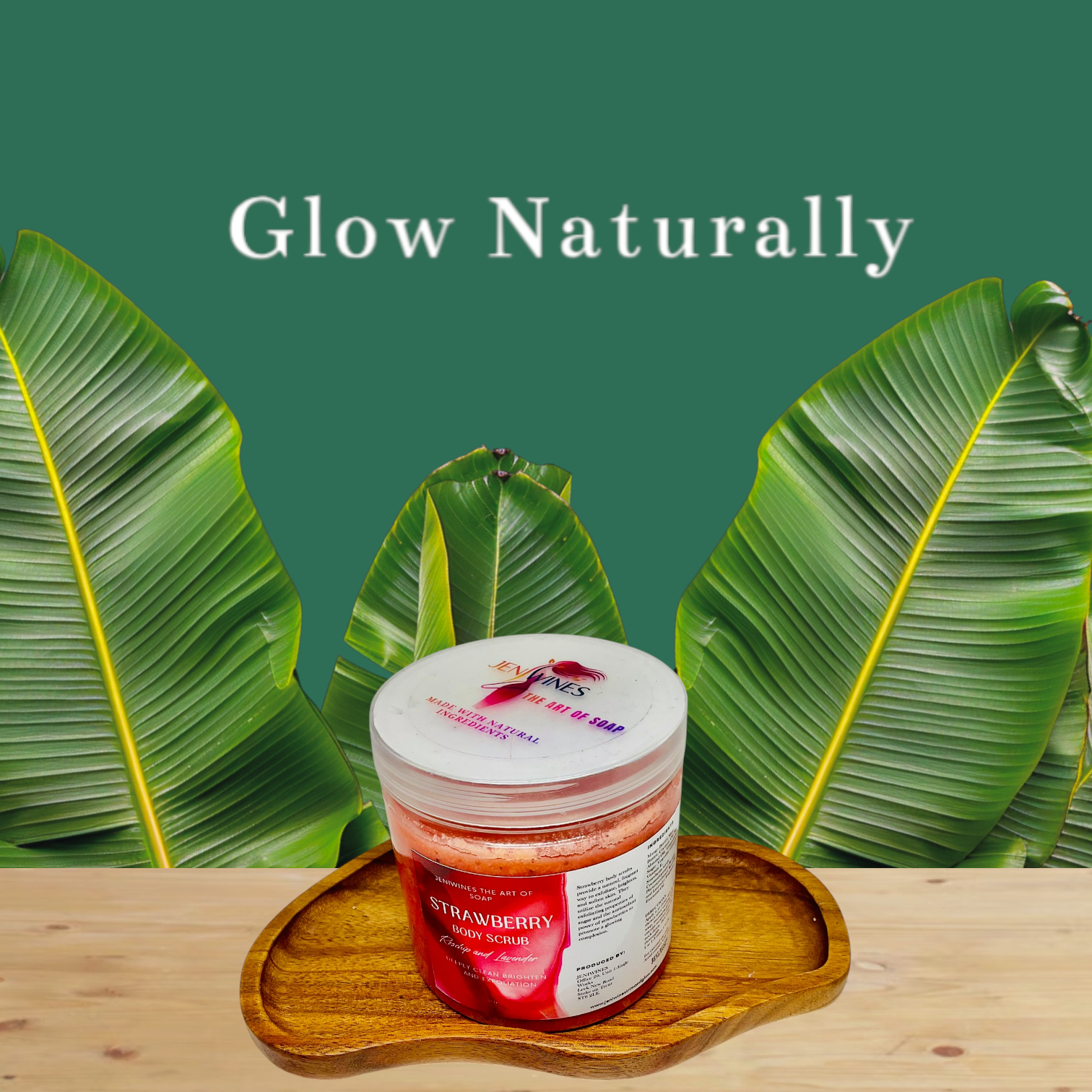 Strawberry Scrub Deep Clean and Moisturizing 350ml