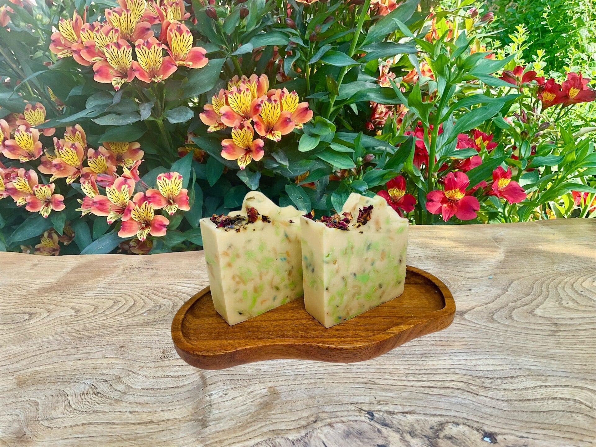 Fairy Feathers with Frankincense Deep Hydration
