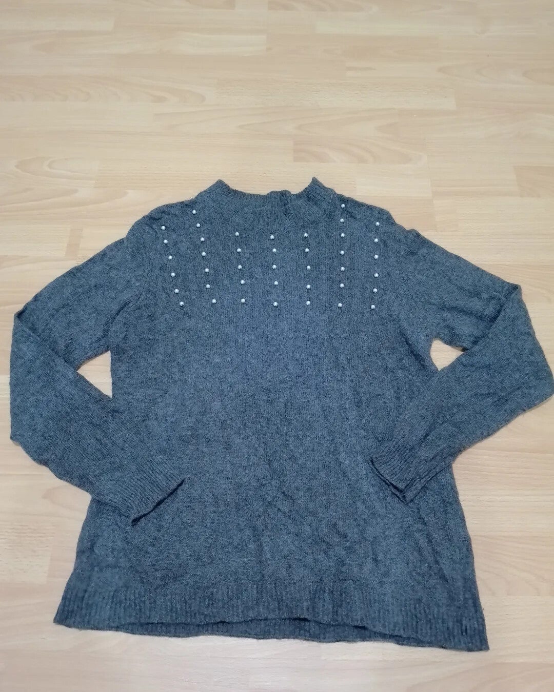 WOMEN'S KNITWEAR by ESSEME