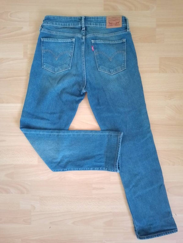 LEVI'S (LADIES) 714 STRAIGHT CUT JEANS