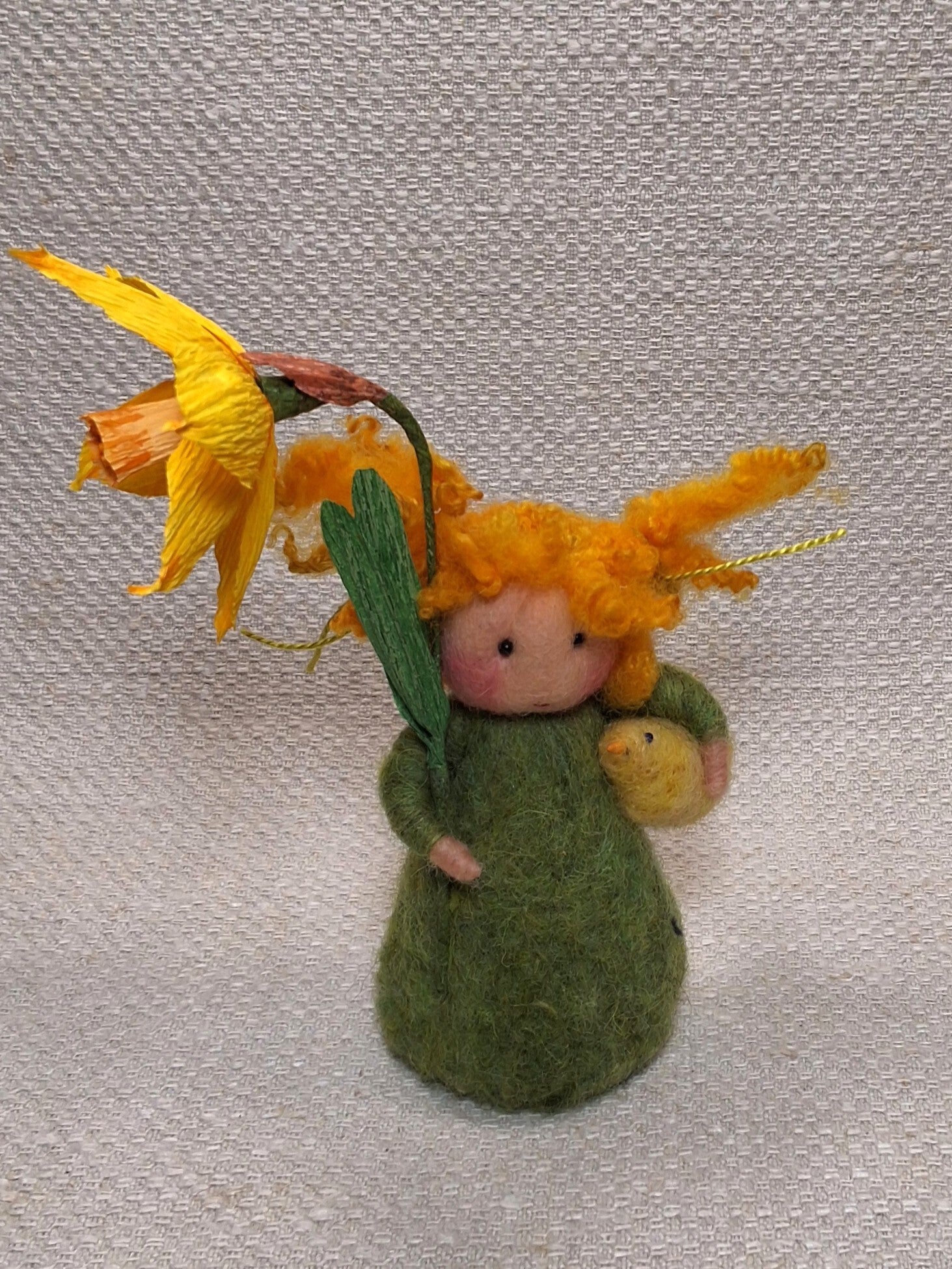 144. Naaldviltpopje Narcis met kuikentje