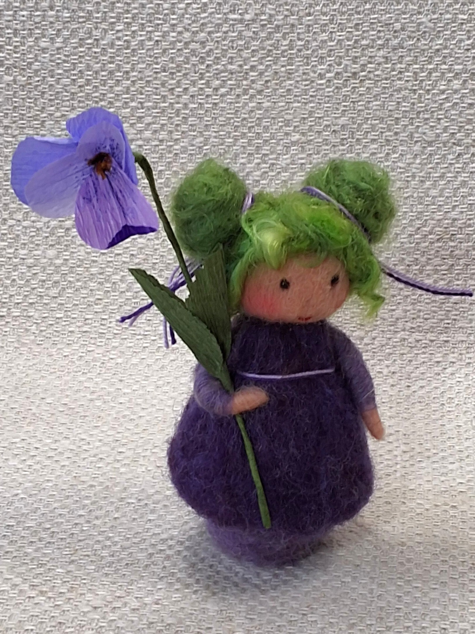 194. Naaldviltpopje Viooltje