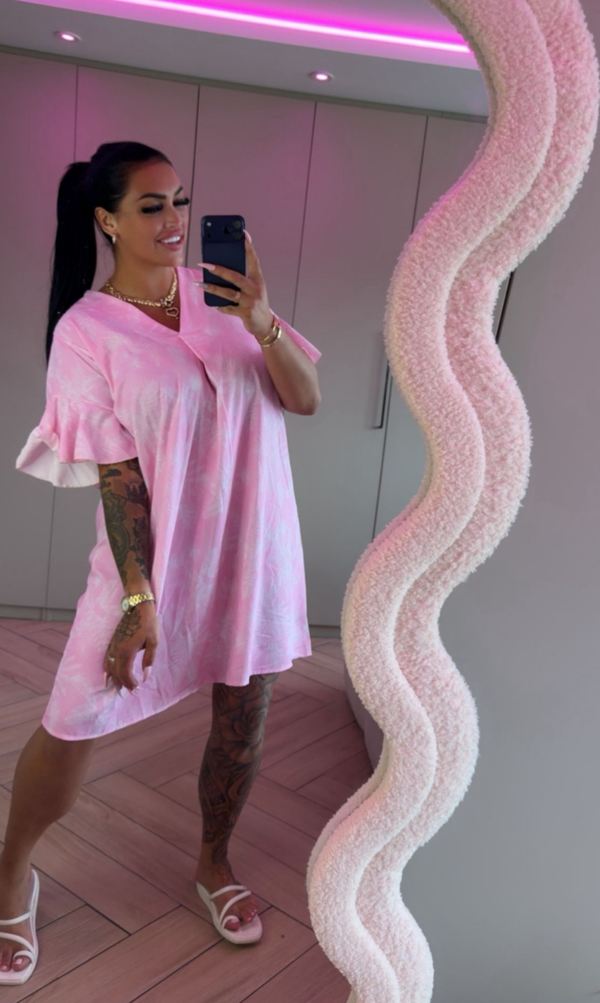 Roze roeseljurk