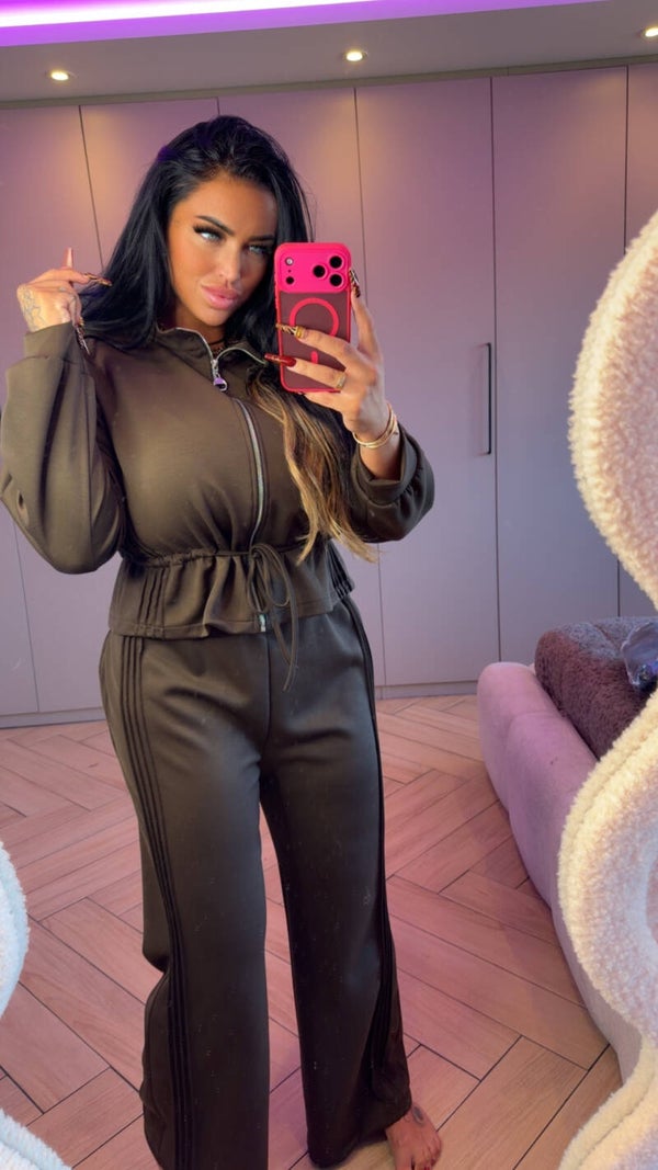 Comfy pak met bies in 3 kleuren