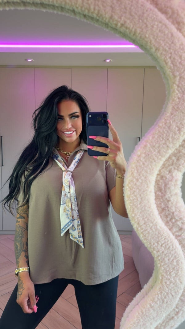 Blouse met sjaaltje in 4 kleuren