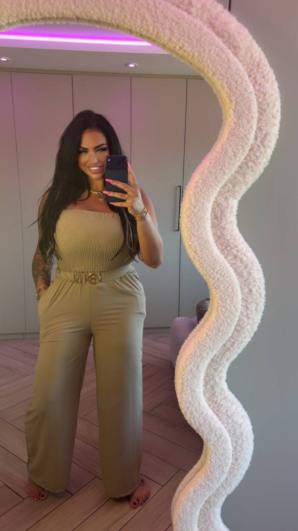 Jumpsuit beige met riem