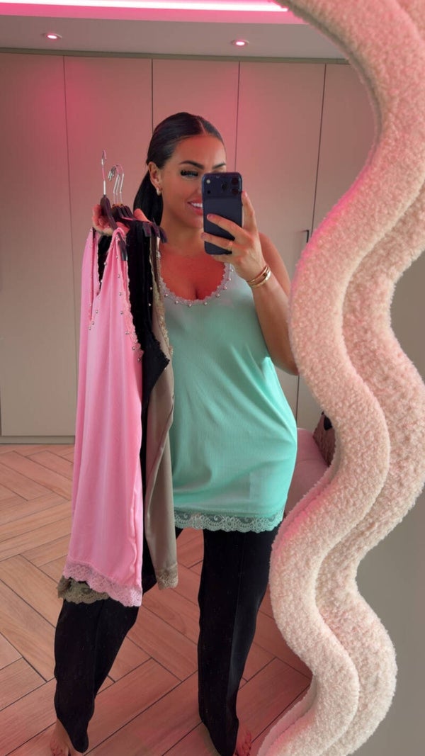 Rib top met parels in 4 kleuren