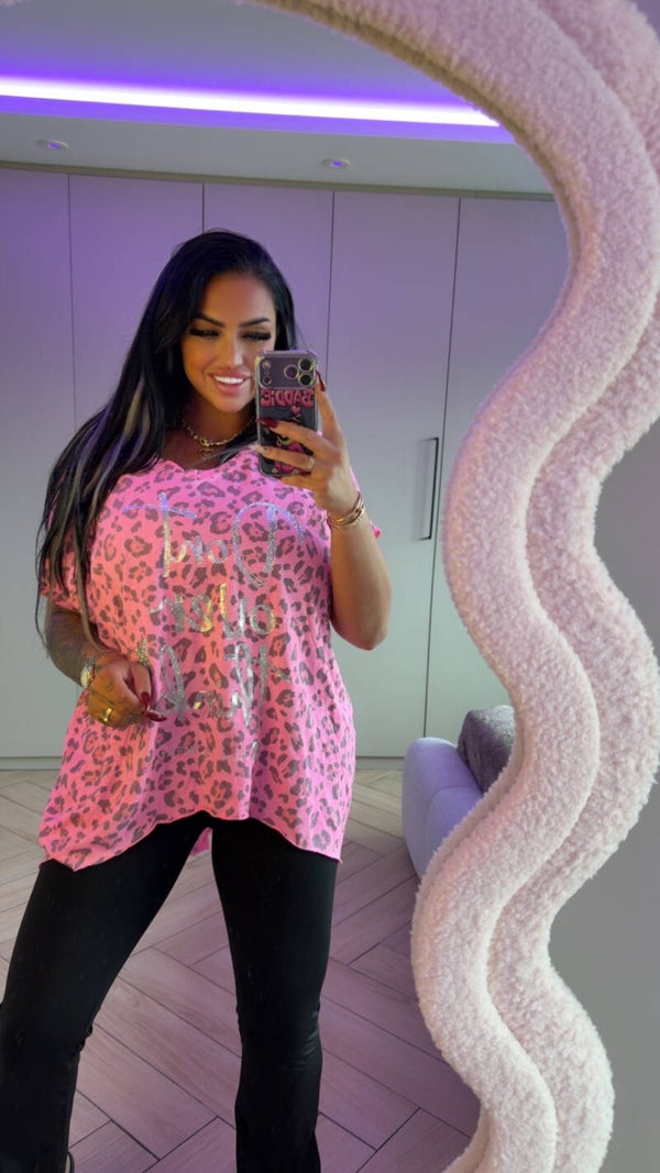 Roze neon panter shirt