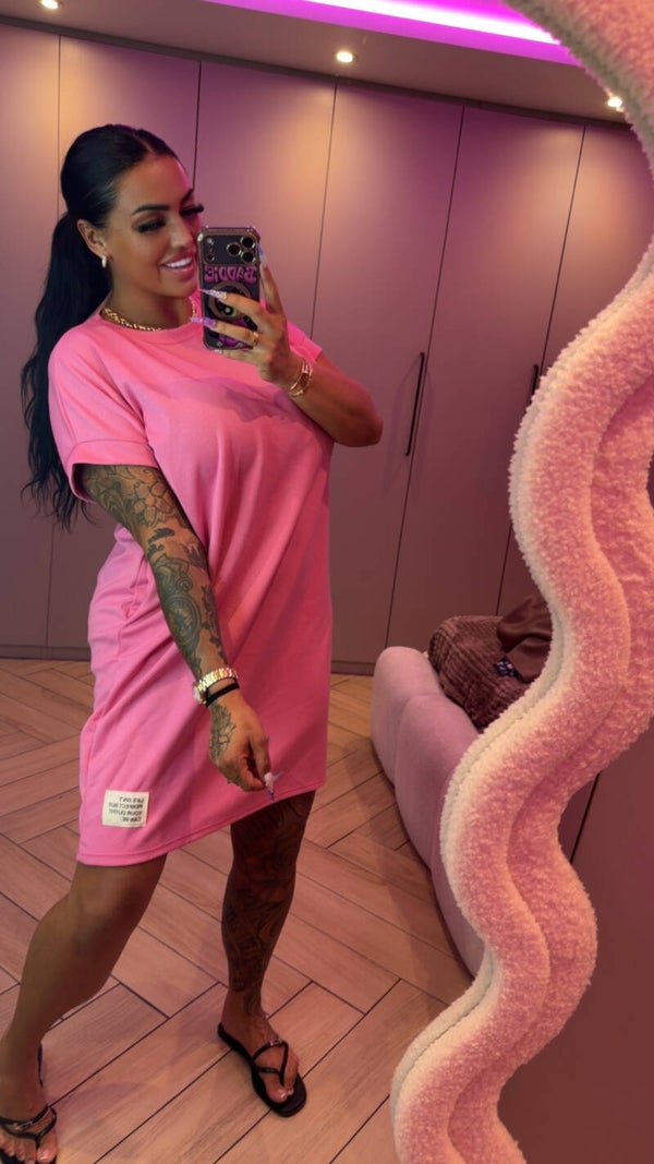 Comfy label jurk roze