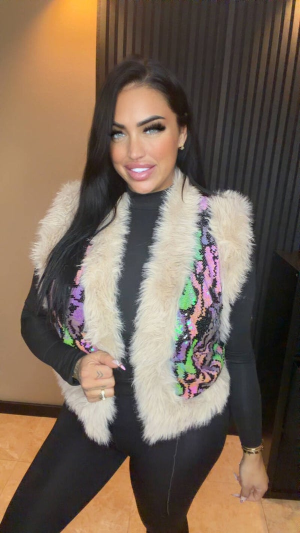 Fluffy gilet
