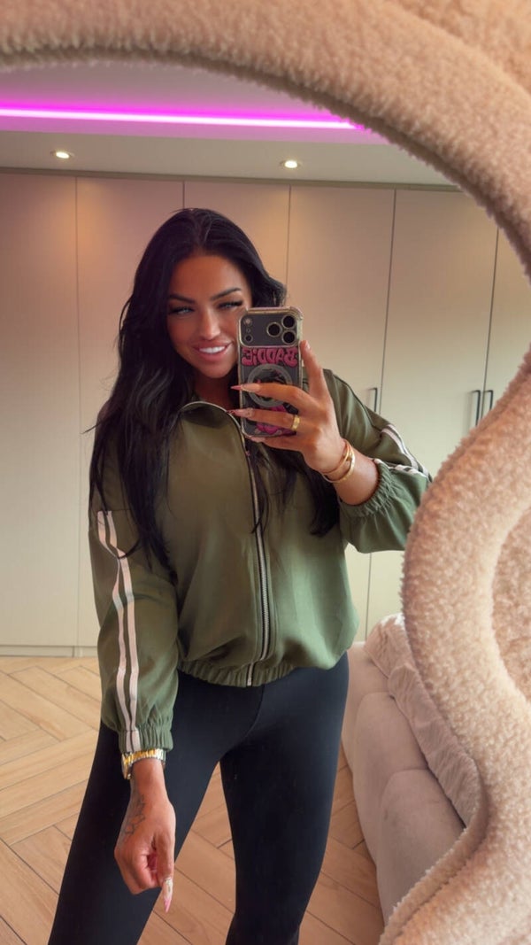 Comfy vest army met witte strepen