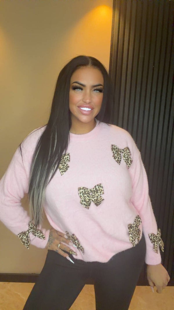 Trui met panter blouse strikjes
