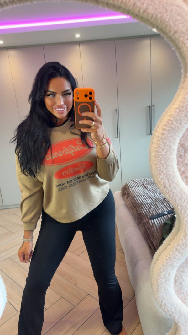 Sweater camel
