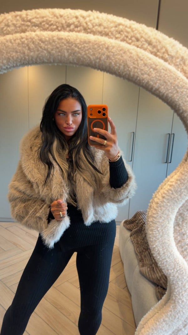 Fake fur jas met capuchon Taupe