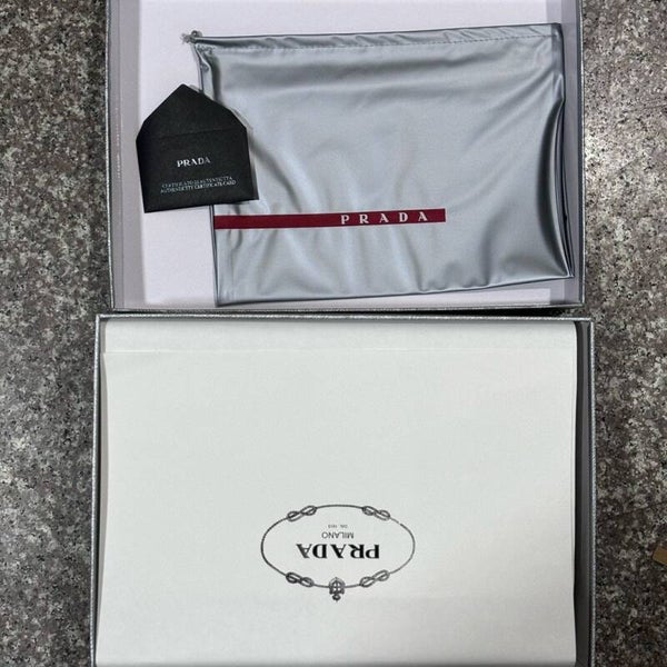 prada mat