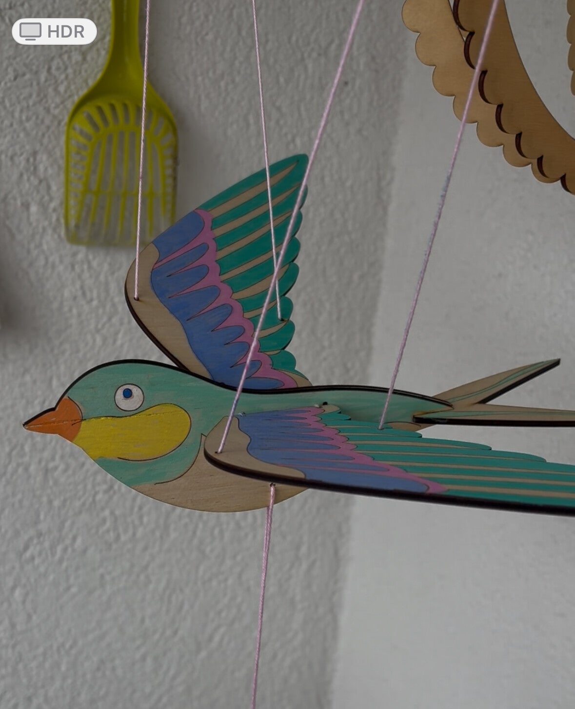 Hölzerne fliegender Vogel