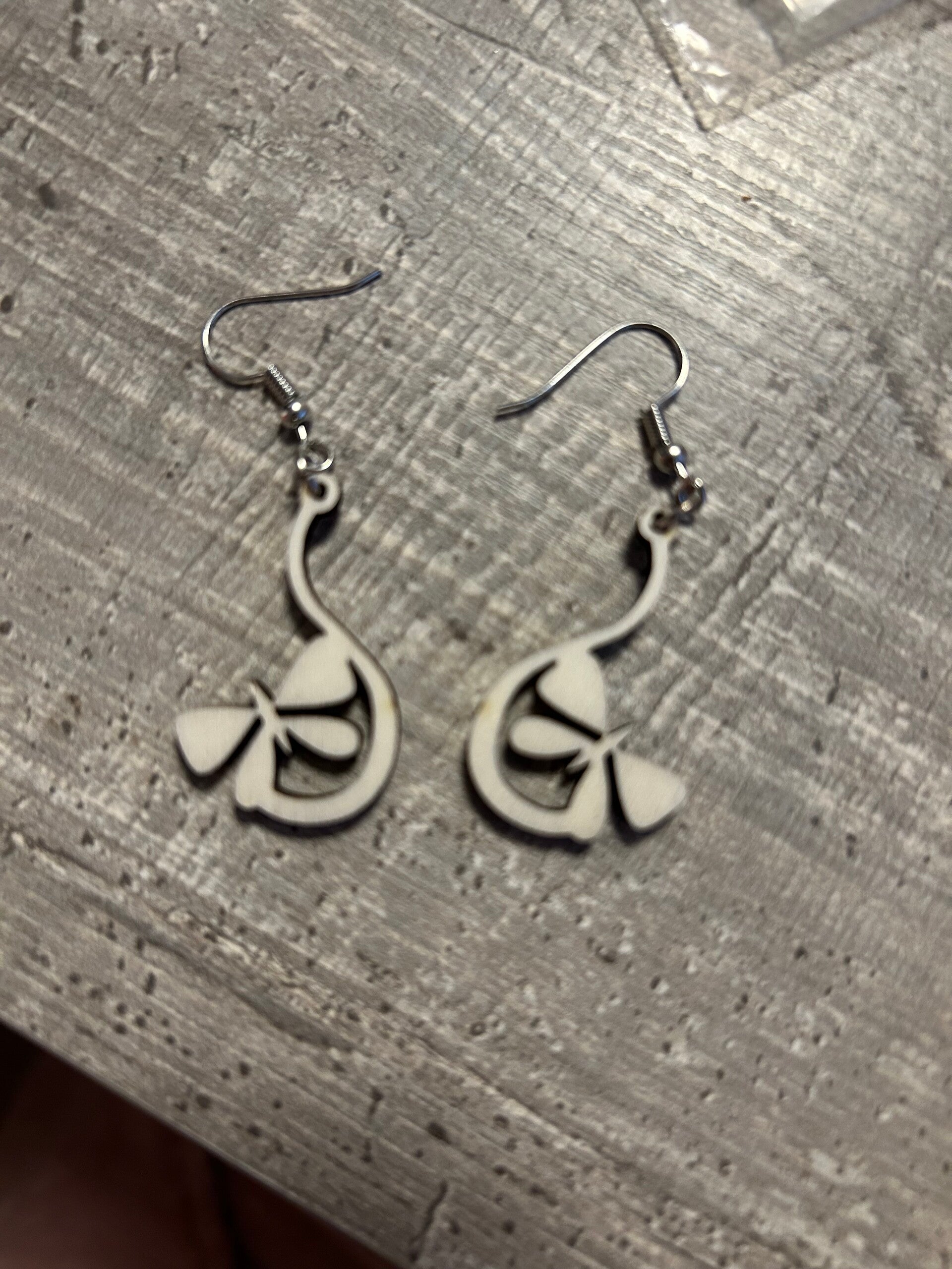 Ohrring hängender Schmetterling